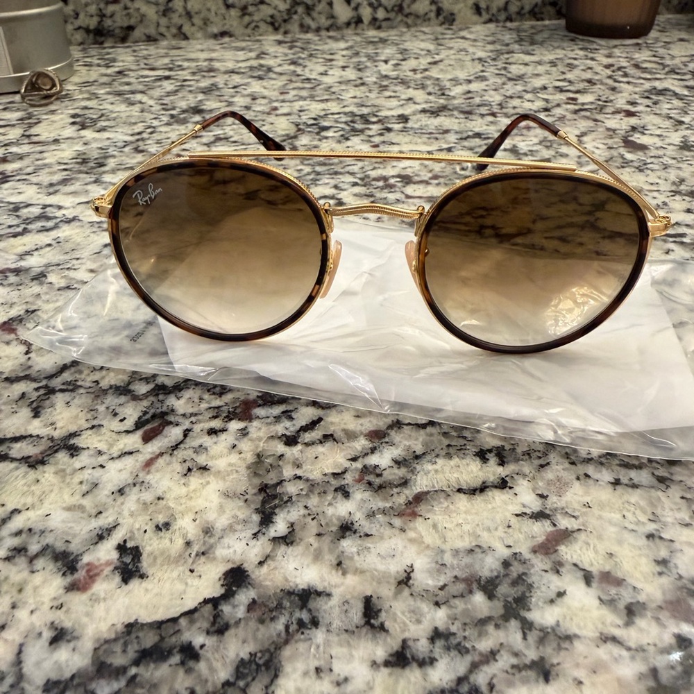 Ray-Ban Gold Frame Brown Gradient Lens Sunglasses
